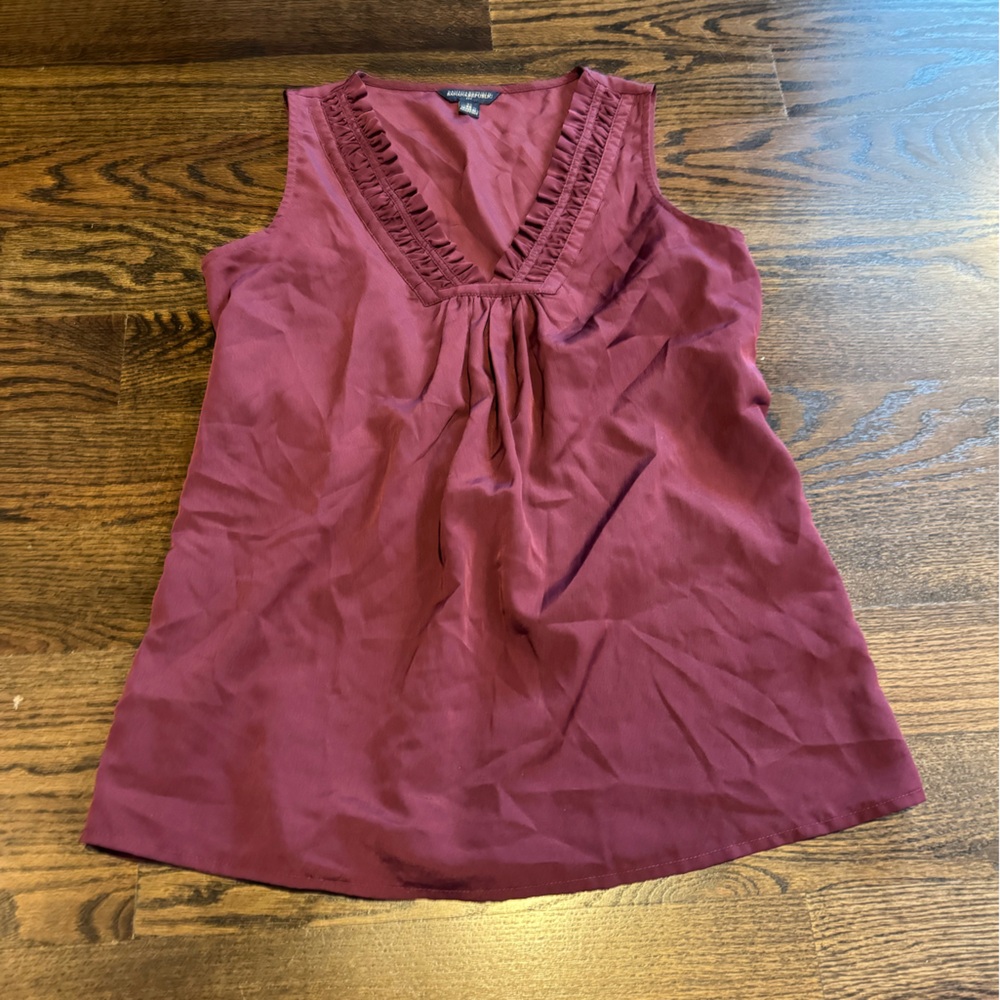 Banana Republic Factory  sleeveless blouse XS